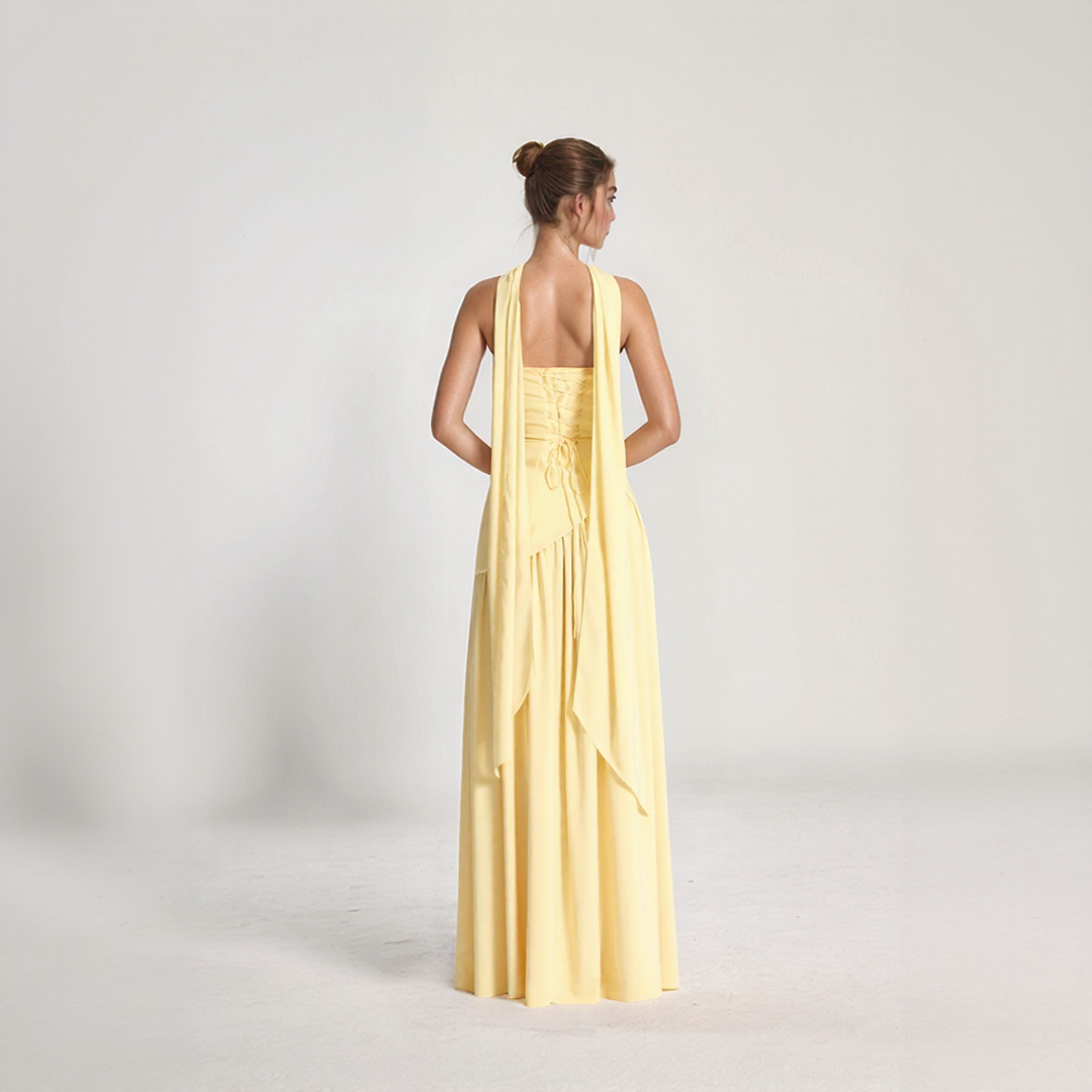 Janine | Rochie Lungă Corset – Eleganță Sculptată și Fentă Îndrăzneață