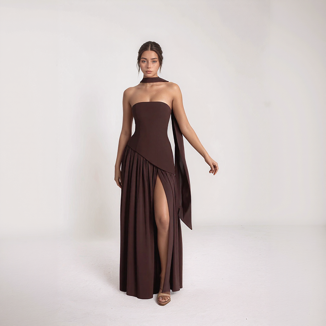 Janine | Rochie Lungă Corset – Eleganță Sculptată și Fentă Îndrăzneață