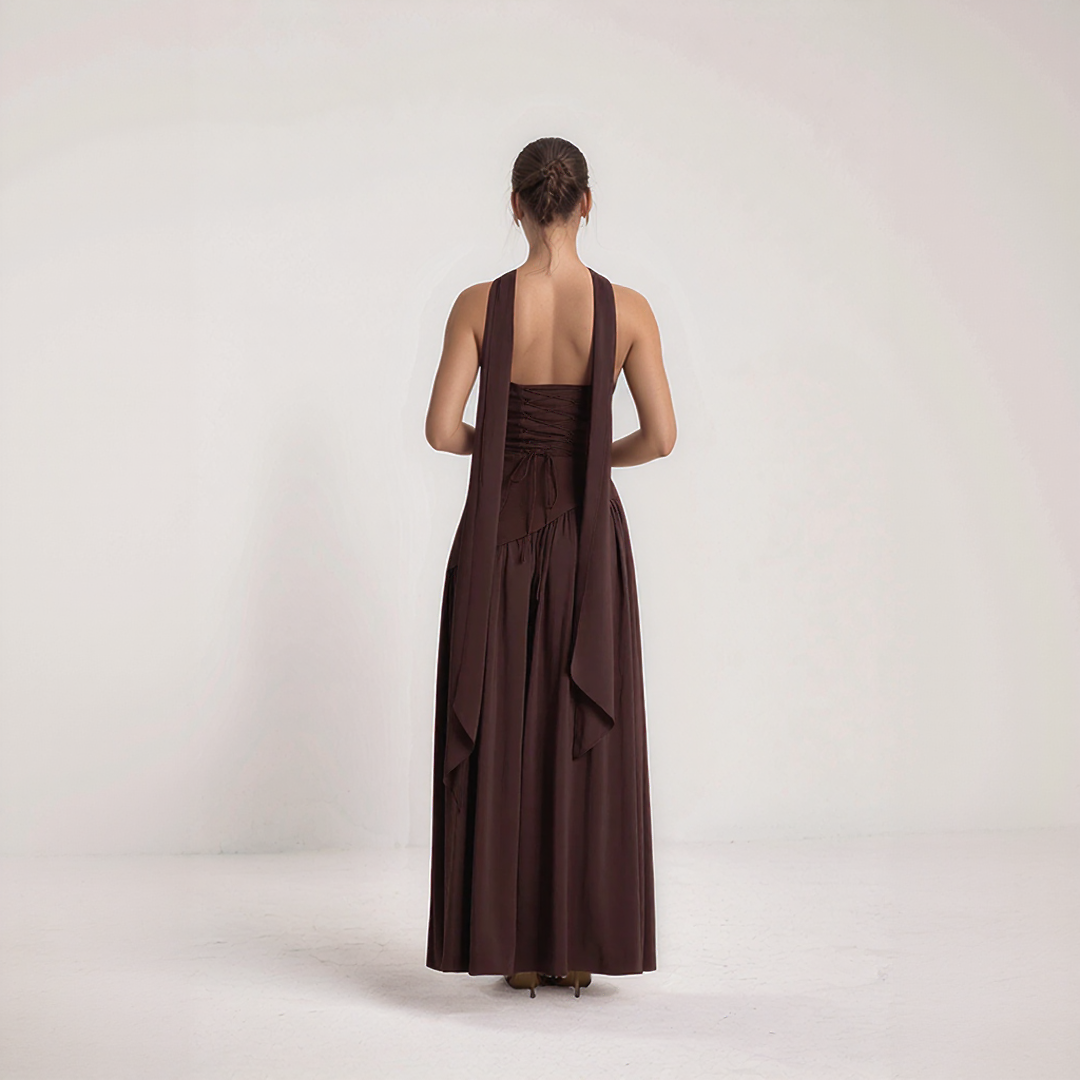 Janine | Rochie Lungă Corset – Eleganță Sculptată și Fentă Îndrăzneață