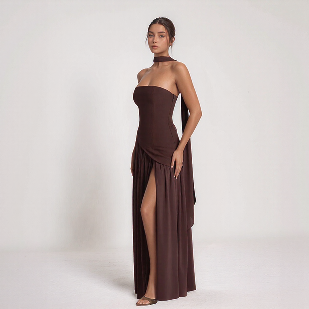 Janine | Rochie Lungă Corset – Eleganță Sculptată și Fentă Îndrăzneață
