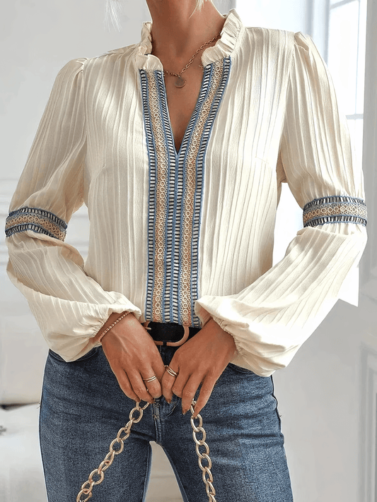 Margaux | Chic Bluse for Damer – Volangkrage og Pufferm 