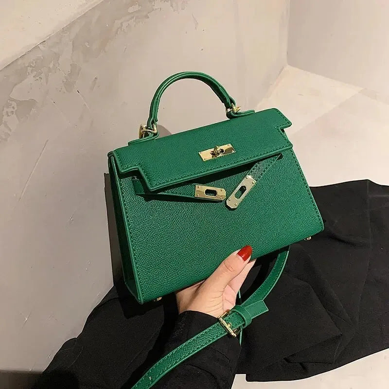 Eliza | Schoudertas – Eenvoudige Elegantie en Praktisch Formaat 