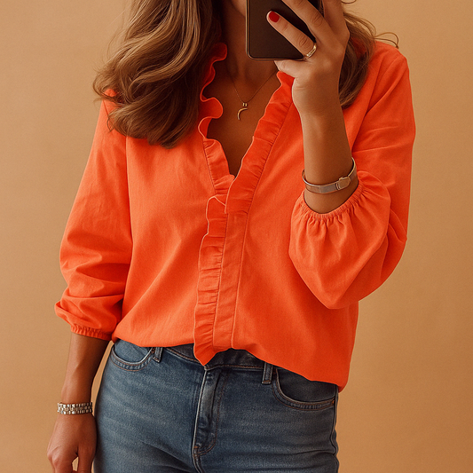 Lina | Bluse med Volanger – Trendy og Feminint 
