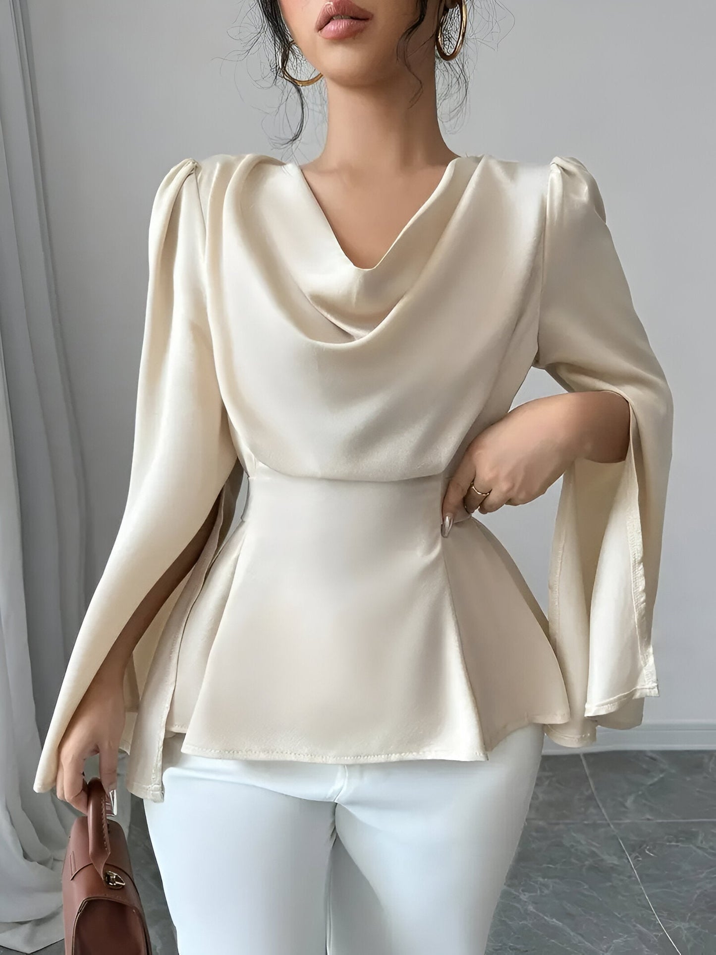 Lou | Elegáns Blúz Hasított Ujjakkal 